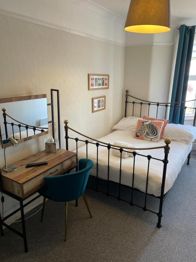Hayward'S At The Grasmere Keynsham Esterno foto