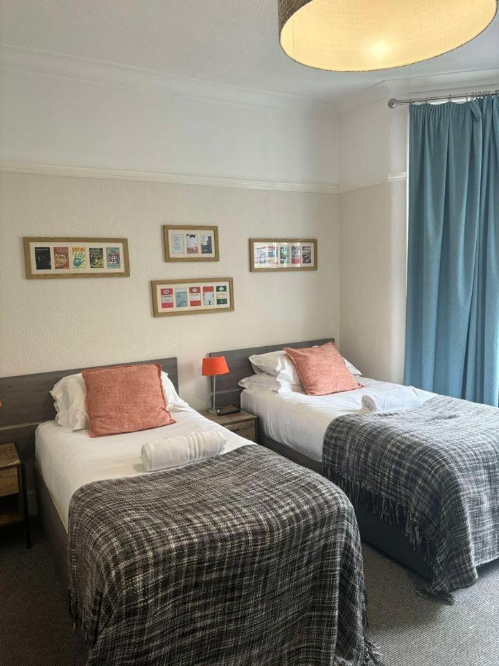 Hayward'S At The Grasmere Keynsham Esterno foto