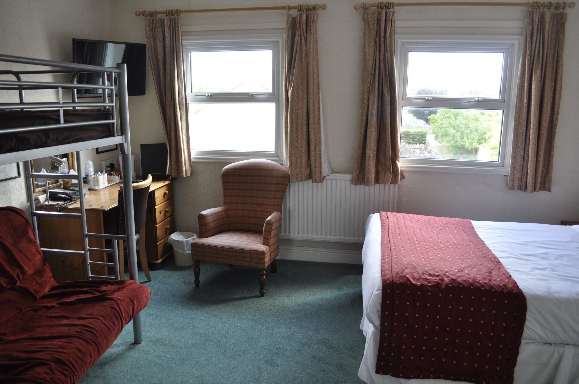 Hayward'S At The Grasmere Keynsham Esterno foto